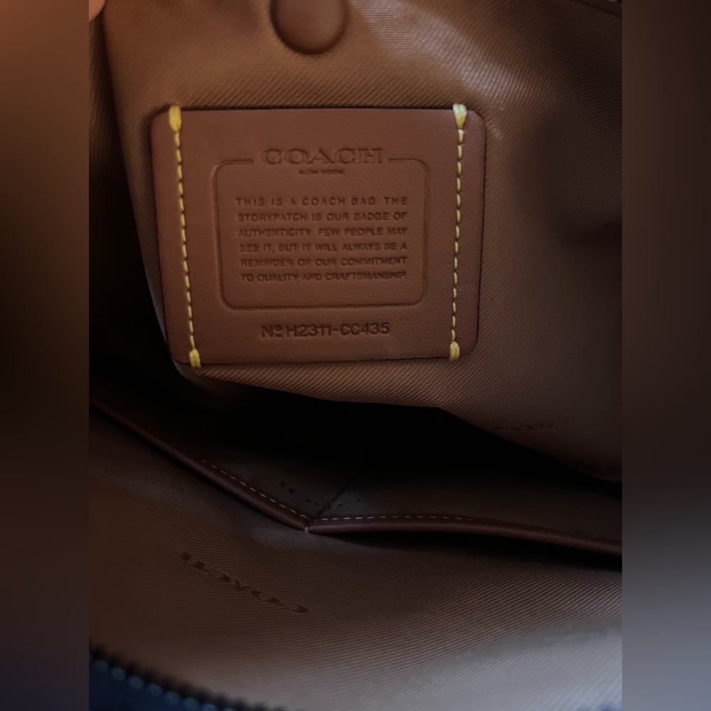 Coach Cary Shoulder Bag - Picture 6 of 10